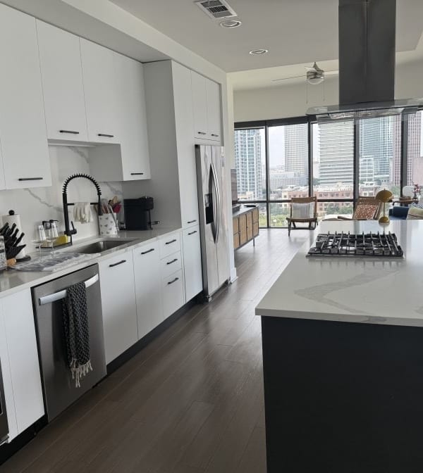 Urban Housekeeping — professional housekeeper providing premium residential cleaning and luxury home services